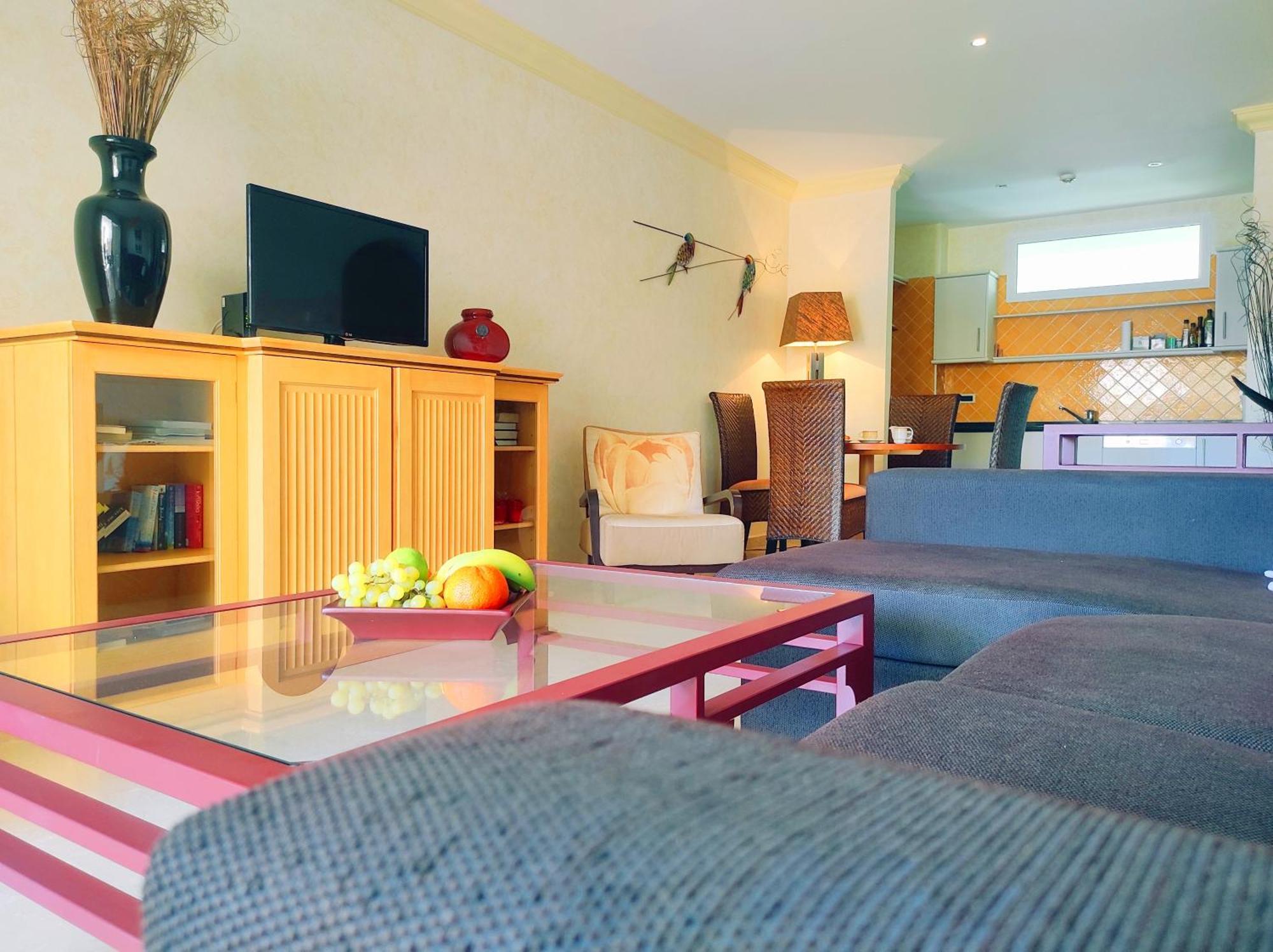 El Nautico Suites, The Beachfront Paradise San Miguel de Abona Extérieur photo